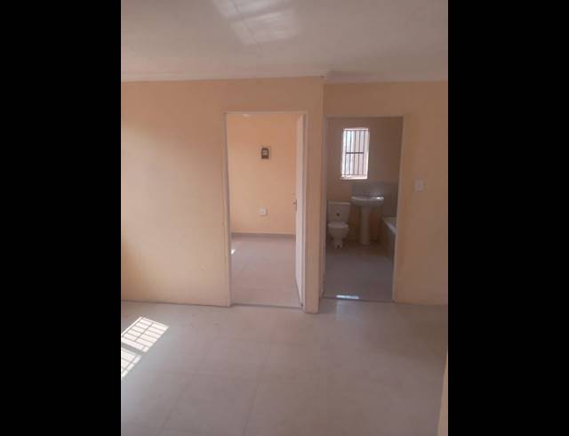 3 BEDROOM HOUSE FOR SALE IN PROTEA GLEN EXT
